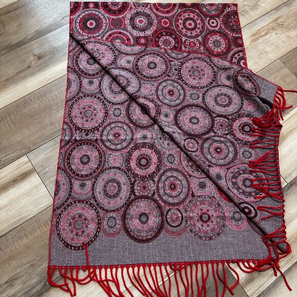 Luxury Uriah Baby Alpaca Wrap Shawl | Rich Red Pattern | Made in Peru - Picture 14 of 16